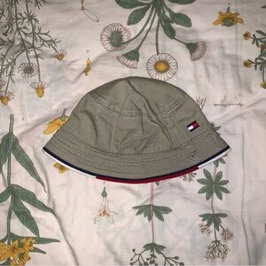Tommy Hilfiger kids hat